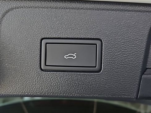 New 2026 Volkswagen Atlas SE image 22