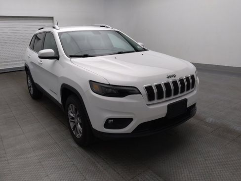 Used 2020 Jeep Cherokee Latitude Plus w/ Cold Weather Group image 13