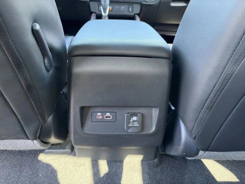 Used 2023 Nissan Frontier PRO-4X w/ Pro-4X Premium Package AWD/4WD image 27