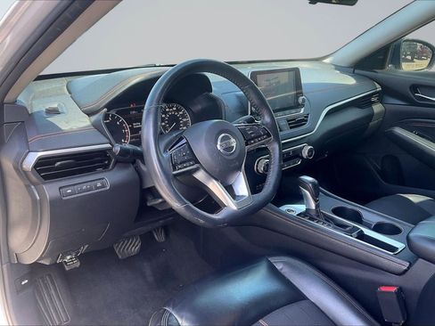 Used 2021 Nissan Altima 2.5 SR FWD image 14
