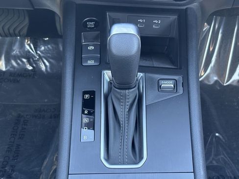 New 2026 Nissan Kicks SV image 18