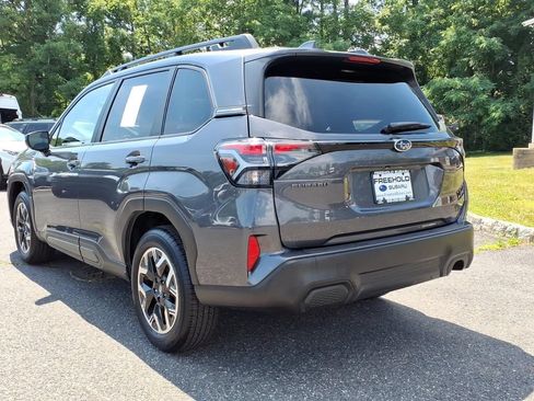 Used 2025 Subaru Forester Premium AWD/4WD image 21