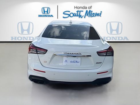 Used 2022 Maserati Ghibli Modena Q4 AWD/4WD image 6