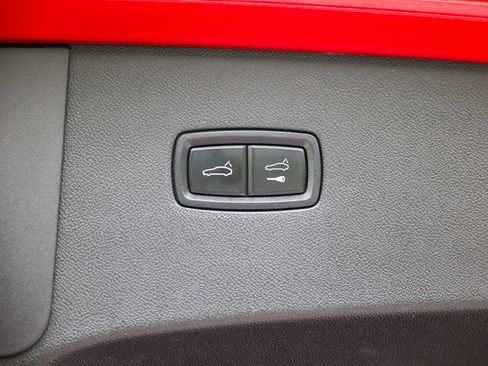 Certified 2024 Porsche Cayenne Coupe AWD/4WD image 52