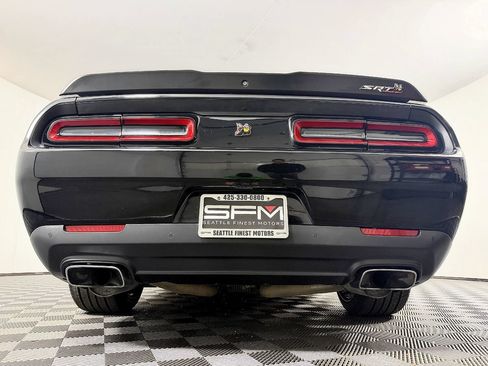 Used 2016 Dodge Challenger R/T Scat Pack RWD image 11