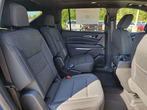 New 2026 Chevrolet Traverse LT w/ Sun and Wheel Package image 17