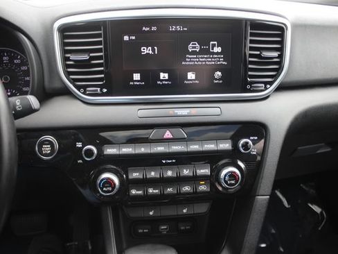 Used 2022 Kia Sportage EX AWD/4WD image 4