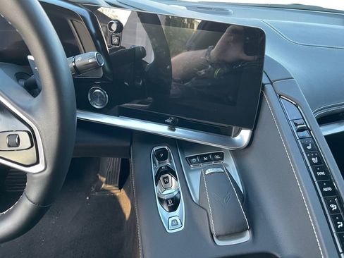 Used 2024 Chevrolet Corvette Stingray Preferred Conv w/ Z51 Performance Package image 10