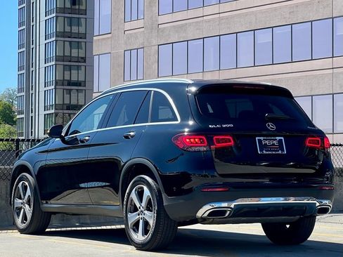 Used 2022 Mercedes-Benz GLC 300 4MATIC image 5