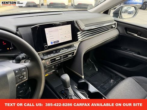 Used 2026 Toyota Camry LE image 18