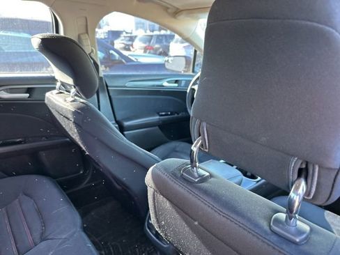 Used 2014 Ford Fusion SE image 17
