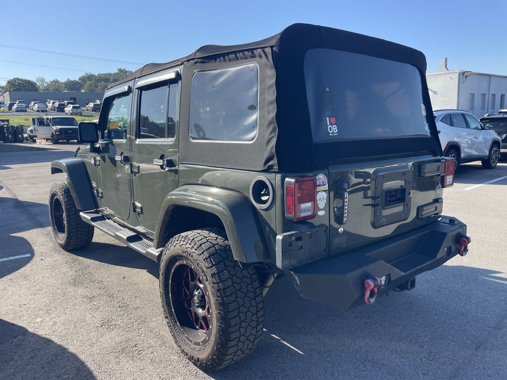Used 2015 Jeep Wrangler Unlimited Sahara w/ Dual Top Group AWD/4WD image 6