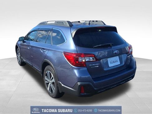 Used 2018 Subaru Outback 3.6R Limited image 3