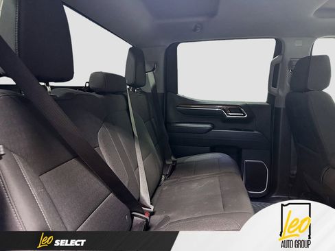 Used 2024 Chevrolet Silverado 1500 LT AWD/4WD image 30