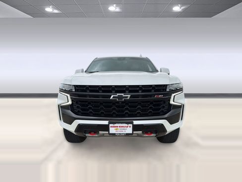 Used 2024 Chevrolet Tahoe Z71 w/ Luxury Package AWD/4WD image 5
