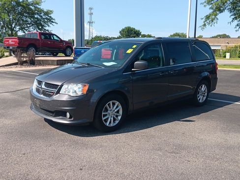 Used 2018 Dodge Grand Caravan SXT FWD image 10