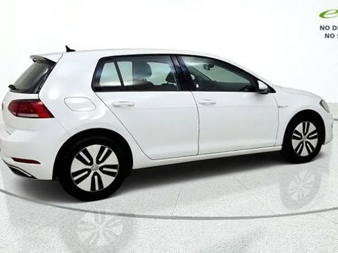 Used 2019 Volkswagen e-Golf SE w/ Driver Assistance Package FWD image 9