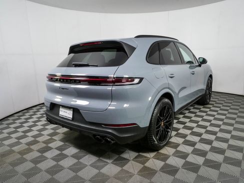 New 2026 Porsche Cayenne AWD/4WD image 30