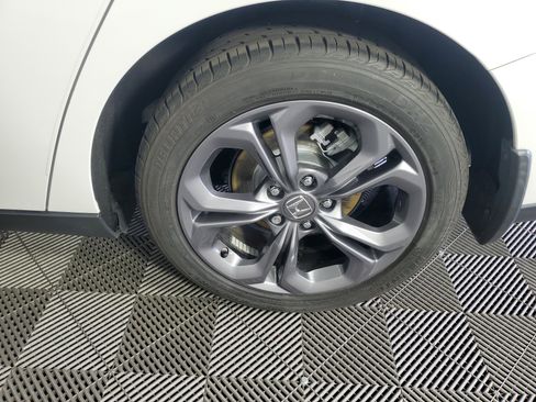 Certified 2023 Honda Accord EX image 31