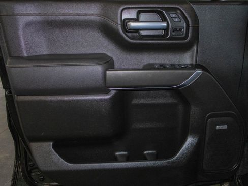 Used 2021 GMC Sierra 1500 AT4 w/ AT4 Value Package image 11