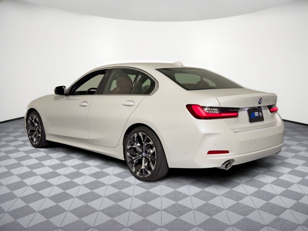 Used 2026 BMW 330i Sedan RWD image 3