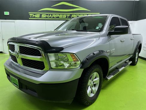 Used 2019 RAM 1500 Classic SLT AWD/4WD image 5