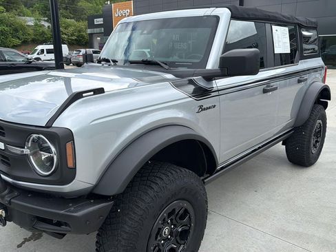 Used 2022 Ford Bronco Black Diamond AWD/4WD image 8
