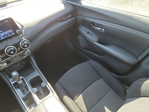 Used 2024 Nissan Sentra SV image 15