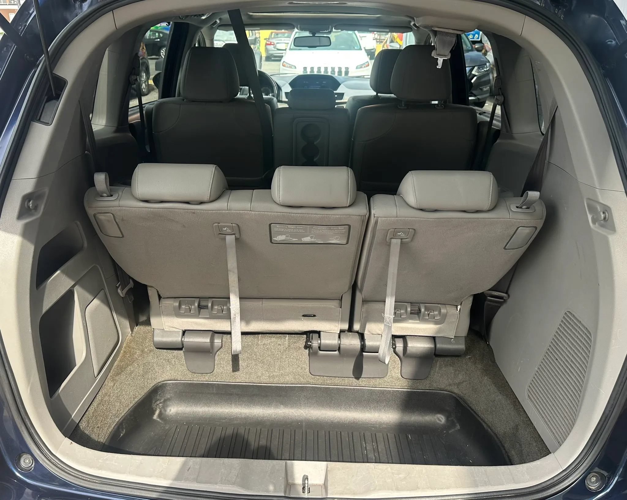 Used 2015 Honda Odyssey EX-L image 22