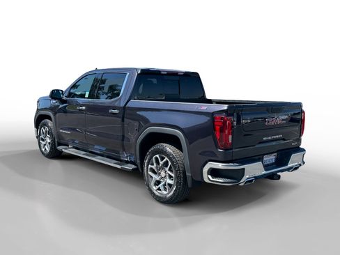 Used 2023 GMC Sierra 1500 SLT w/ SLT Convenience Package image 3