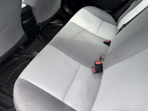 Used 2016 Toyota Corolla L FWD image 18