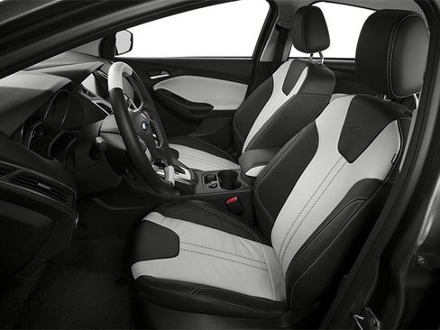 Used 2014 Ford Focus SE w/ Equipment Group 201A FWD image 8