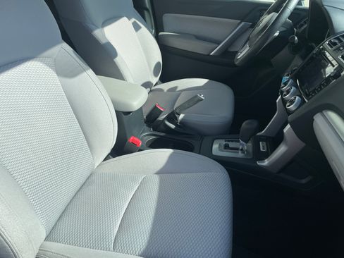 Used 2018 Subaru Forester 2.5i Premium w/ All-Weather Package AWD/4WD image 11