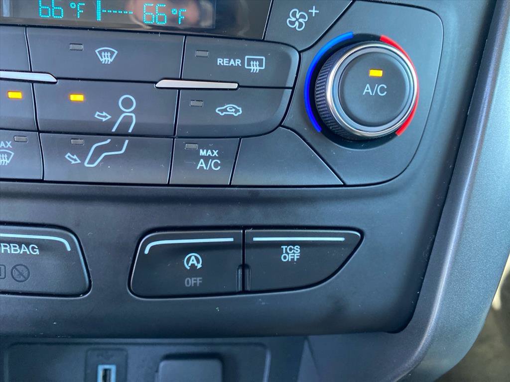 Used 2017 Ford Escape SE w/ Equipment Group 201A AWD/4WD image 14