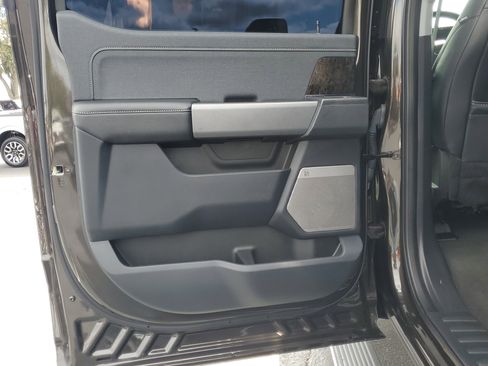 Certified 2024 Ford F250 Lariat w/ Lariat Ultimate Package image 11