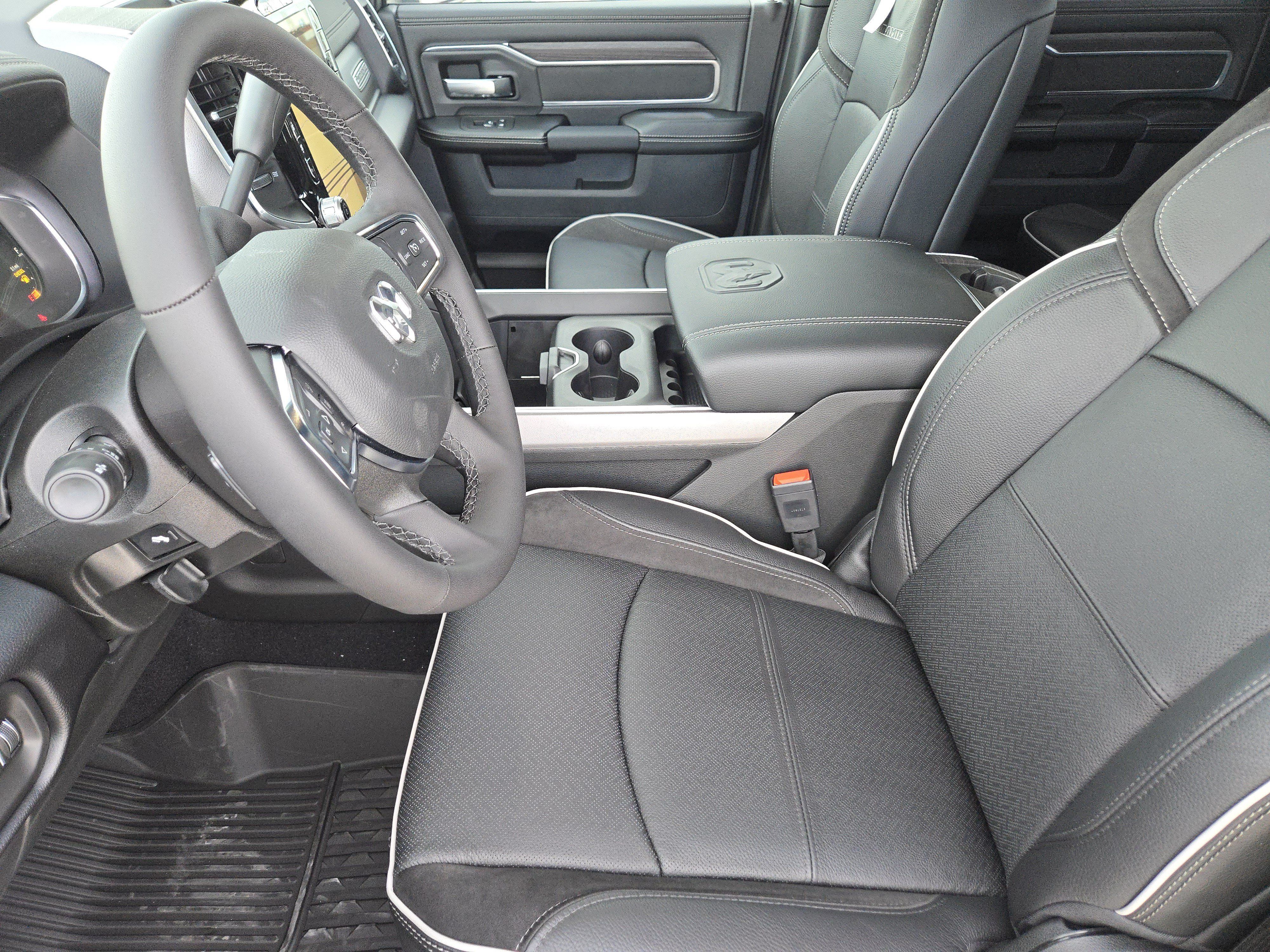 New 2026 RAM 2500 Laramie w/ Night Edition AWD/4WD image 12