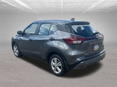 Used 2025 Nissan Kicks Play S FWD image 3