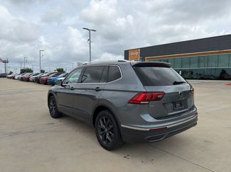 Used 2024 Volkswagen Tiguan SE FWD video 3