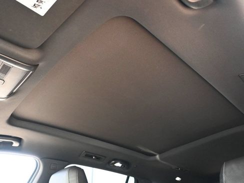 Used 2020 Cadillac XT6 Premium Luxury FWD image 25
