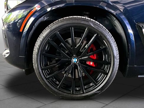 Used 2021 BMW X5 sDrive40i w/ M Sport Package RWD image 10