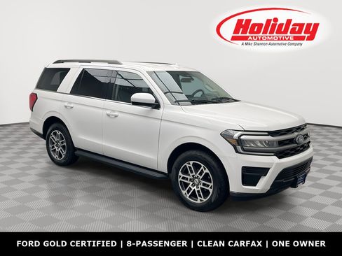 Used 2024 Ford Expedition XLT image 1