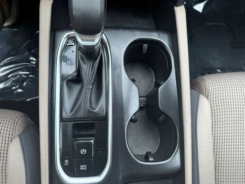 Used 2019 Hyundai Santa Fe SE FWD image 24