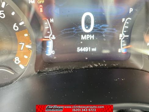 Used 2024 Jeep Compass Latitude AWD/4WD image 16