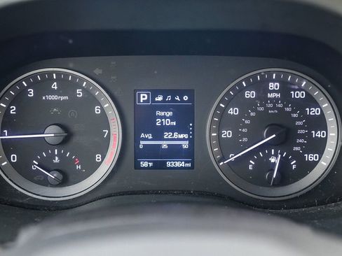 Used 2018 Hyundai Tucson SEL image 25