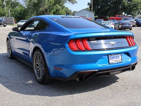 Used 2019 Ford Mustang Premium RWD image 5