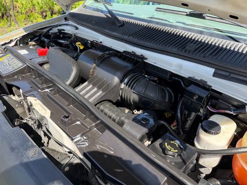 Used 2008 Ford E-250 and Econoline 250 RWD image 26
