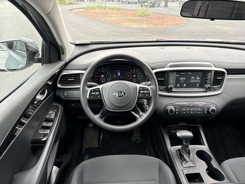 Used 2019 Kia Sorento L FWD image 14