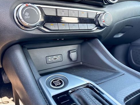 Used 2022 Nissan Sentra SV w/ Trunk Package image 29