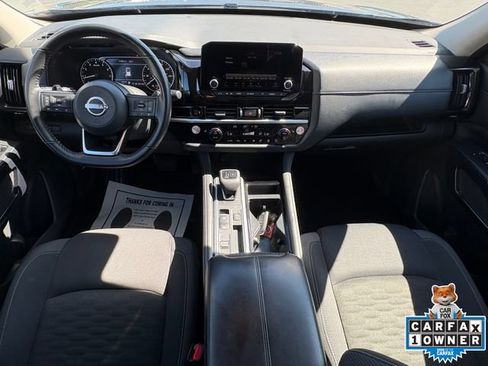 Used 2025 Nissan Pathfinder SV FWD image 20