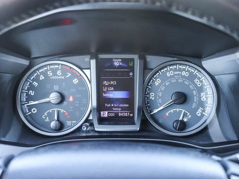 Certified 2020 Toyota Tacoma TRD Pro AWD/4WD image 28
